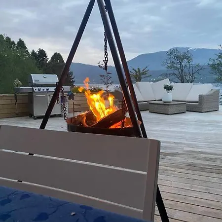 度假居 Fantastisk I Tennfjord, Ved Alesund. Tennfjord